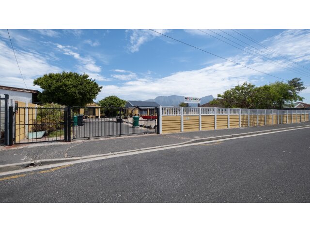 <!--[if BLOCK]><![endif]--> 10  Roath, Kenwyn, Cape Town <!--[if ENDBLOCK]><![endif]-->